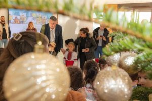 Read more about the article Colindătorii au adus vestea Nașterii Domnului, la Universitatea Valahia din Târgoviște