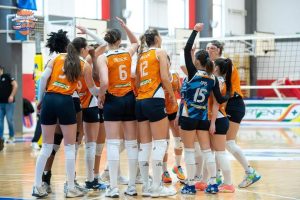 Read more about the article Meci infernal pentru voleibalistele de la CSM Târgoviște la început de week-end