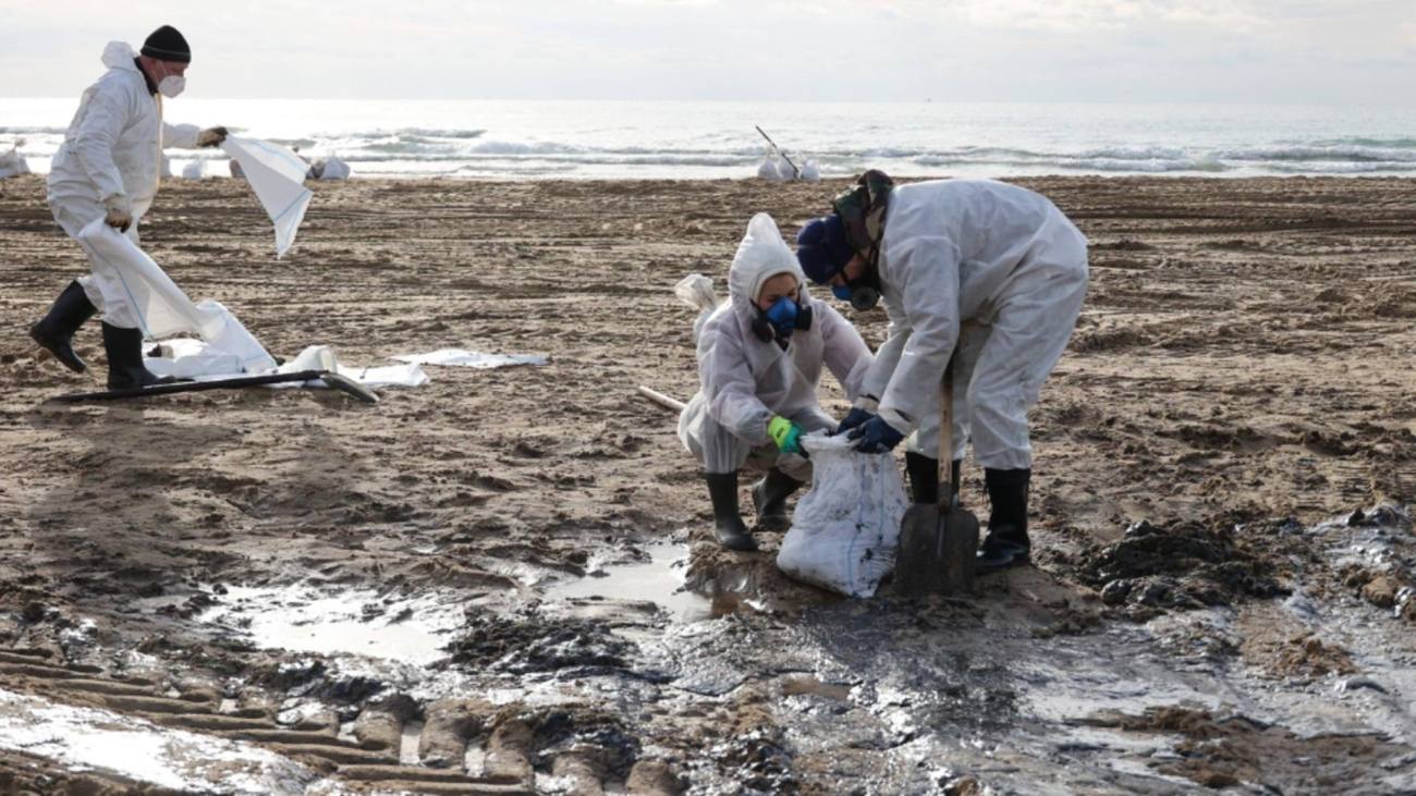 You are currently viewing Marea Neagră se confruntă cu cel mai mare dezastru ecologic din ultimii ani