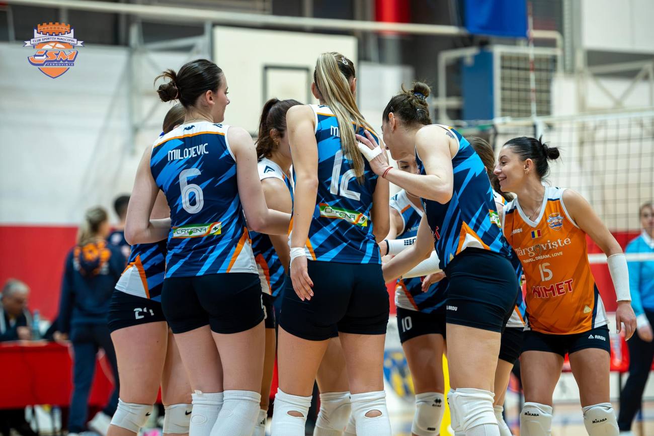 You are currently viewing Voleibalistele de la CSM Târgoviște, ultimele pregătiri înaintea meciului din sferturile de finală ale Cupei României