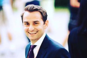 Read more about the article Mihai Jurca, city managerul din Oradea, numit în funcția de consilier prezidențial