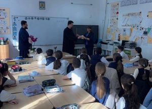 Read more about the article ACTIVITATE EDUCAȚIONAL-RELIGIOASĂ LA ȘCOALA ”CORESI” DIN TÂRGOVIȘTE