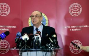 Read more about the article Președintele CCR a explicat ce criterii trebuie să îndeplinească cei care intră în cursa pentru funcția supremă în stat