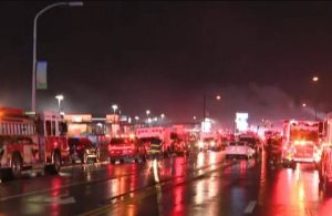 Read more about the article Un avion cu transport medical s-a prăbușit în Philadelphia, peste case și oameni