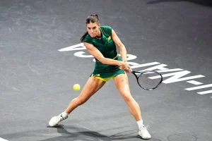 Read more about the article Sorana Cîrstea s-a oprit în sferturi la Dubai