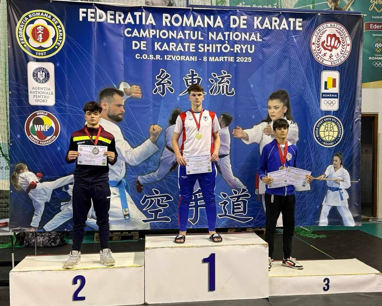 You are currently viewing Sportivii de la CS Târgoviște au venit cu tolba plină de medalii de la Campionatul Național de Karate Shito Ryu