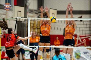 Read more about the article CSM Târgoviște a cedat primul duel cu Rapid București pentru locurile 7-8 din Divizia A1 la volei feminin