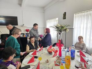 Read more about the article Flori și mărțișoare pentru doamnele și domnișoarele din județul Dâmbovița