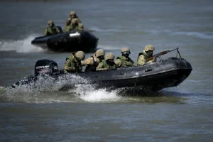 Read more about the article Militari din România și alte 11 țări partanere participă la cel mai mare exercițiu organizat de Forțele Navale Române, SEA SHIELD