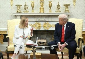 Read more about the article Donald Trump a acceptat invitaţia prim-ministrului italian de a efectua o vizită oficială în Italia