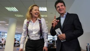 Read more about the article Elena Lasconi nu mai are acces la banii de campanie ai USR. Aceștia vor fi folosiți de Nicușor Dan