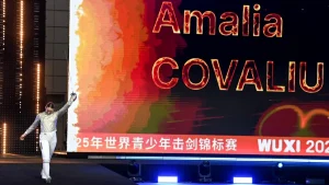 Read more about the article Performanță uluitoare! Amalia Covaliu, campioană mondială la sabie cadete!