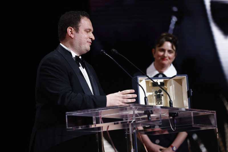 You are currently viewing Cannes 2025: Filmul „It Was Just an Accident”, regizat de iranianul Jafar Panahi, a câştigat trofeul Palme d’Or