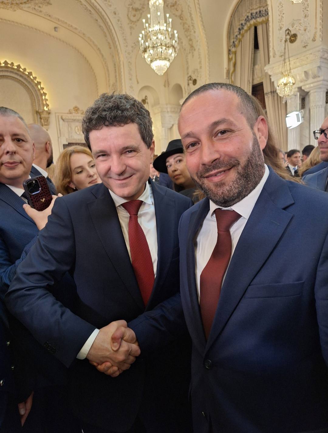 You are currently viewing Un primar dâmbovițean a fost invitat la ceremonia de învestire a președintelui Nicușor Dan
