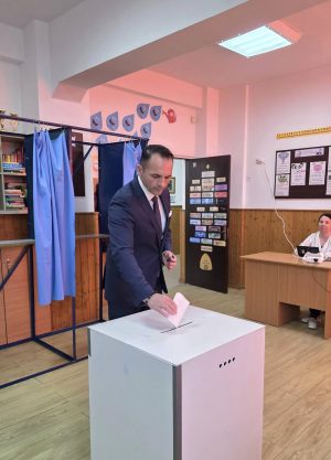 Read more about the article Cristian Daniel Stan: am votat pentru un președinte care (pare) să nu prejudicieze investițiile europene la nivelul comunității târgoviștene