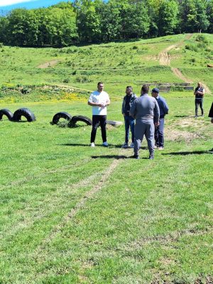Read more about the article Pregătiri, la Moreni, pentru competiția de motocros din iunie