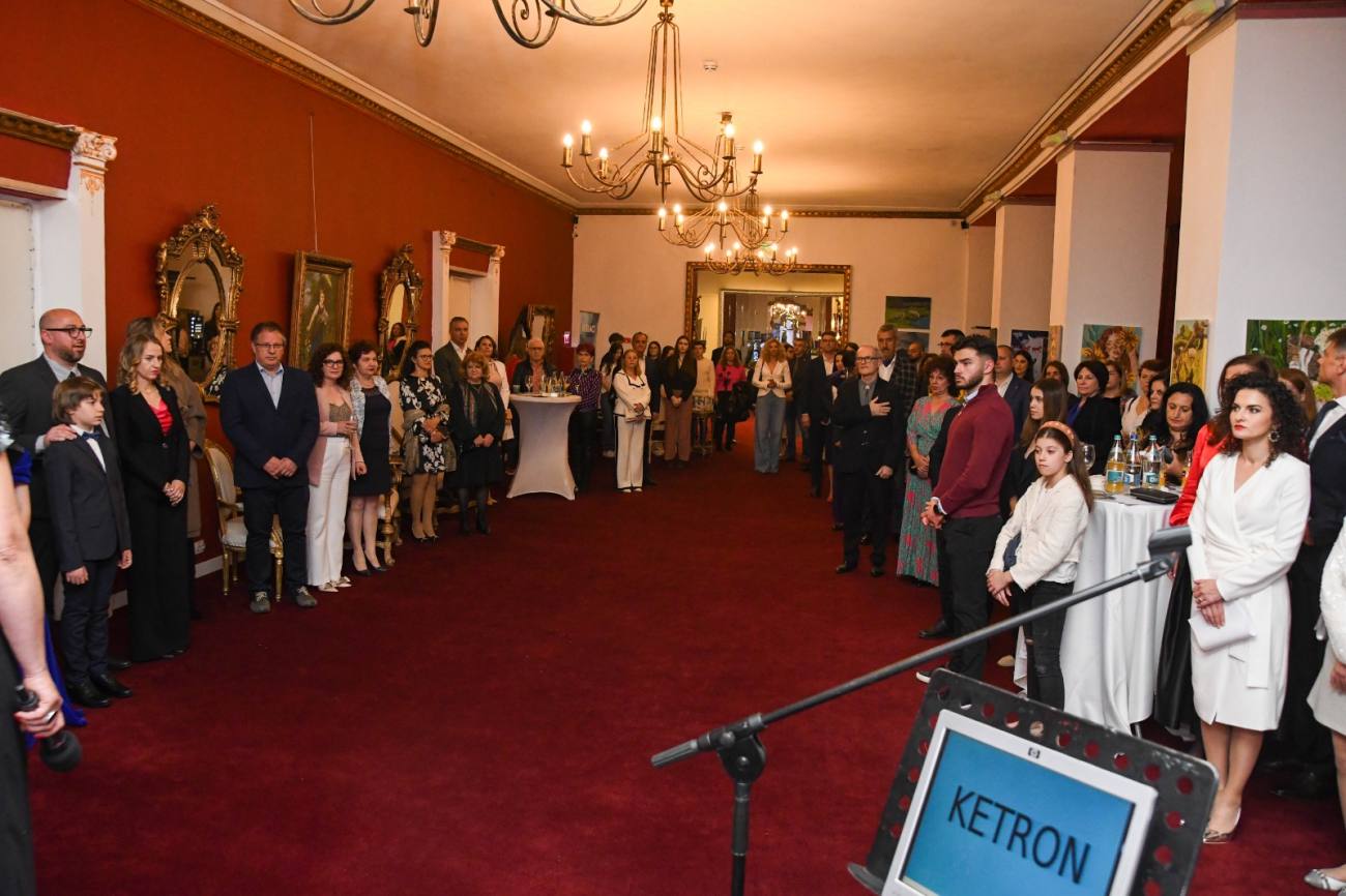 You are currently viewing „Gala Rotary pentru Educație” – șansa la educație modernă și incluzivă pentru 2 mii de elevi dâmbovițeni