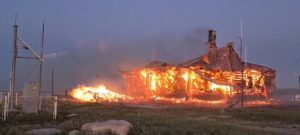 Read more about the article Incendiu la stația meteo Vlădeasa