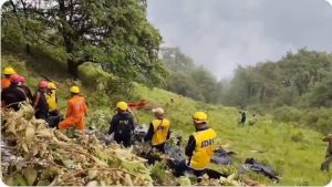 Read more about the article Un elicopter s-a prăbușit în India și șapte persoane au murit