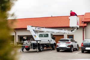 Read more about the article Un nou utilaj multifuncțional, achiziționat de Primăria Titu