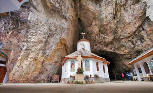 Read more about the article Peștera Ialomiței – un deceniu de la redeschidere