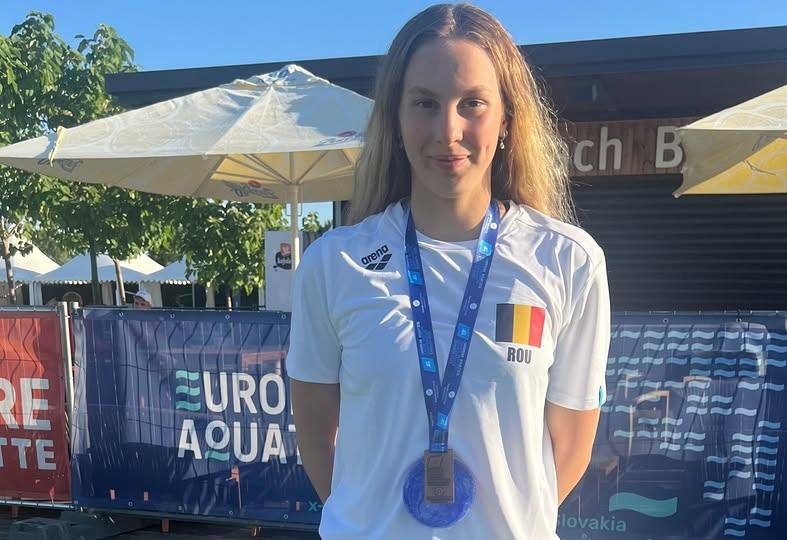 You are currently viewing Daria Silișteanu, medaliată cu bronz la Campionatele Europene de înot pentru juniori