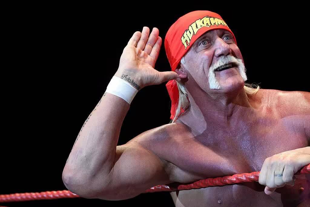 You are currently viewing Legendarul wrestler Hulk Hogan a murit