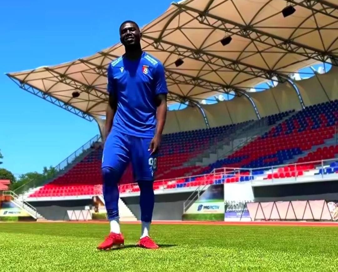 You are currently viewing Alte două transferuri realizate de Chindia Târgoviște! Lângă Turnul Chindiei a ajuns și un fotbalist din Ecuador