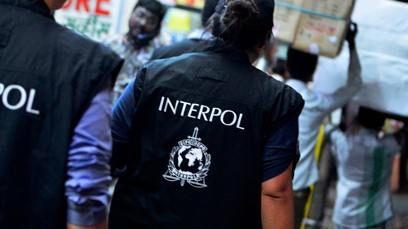 You are currently viewing Interpol a destructurat o rețea globală de trafic de persoane, care a exploatat femei din România, Ucraina, Columbia și China