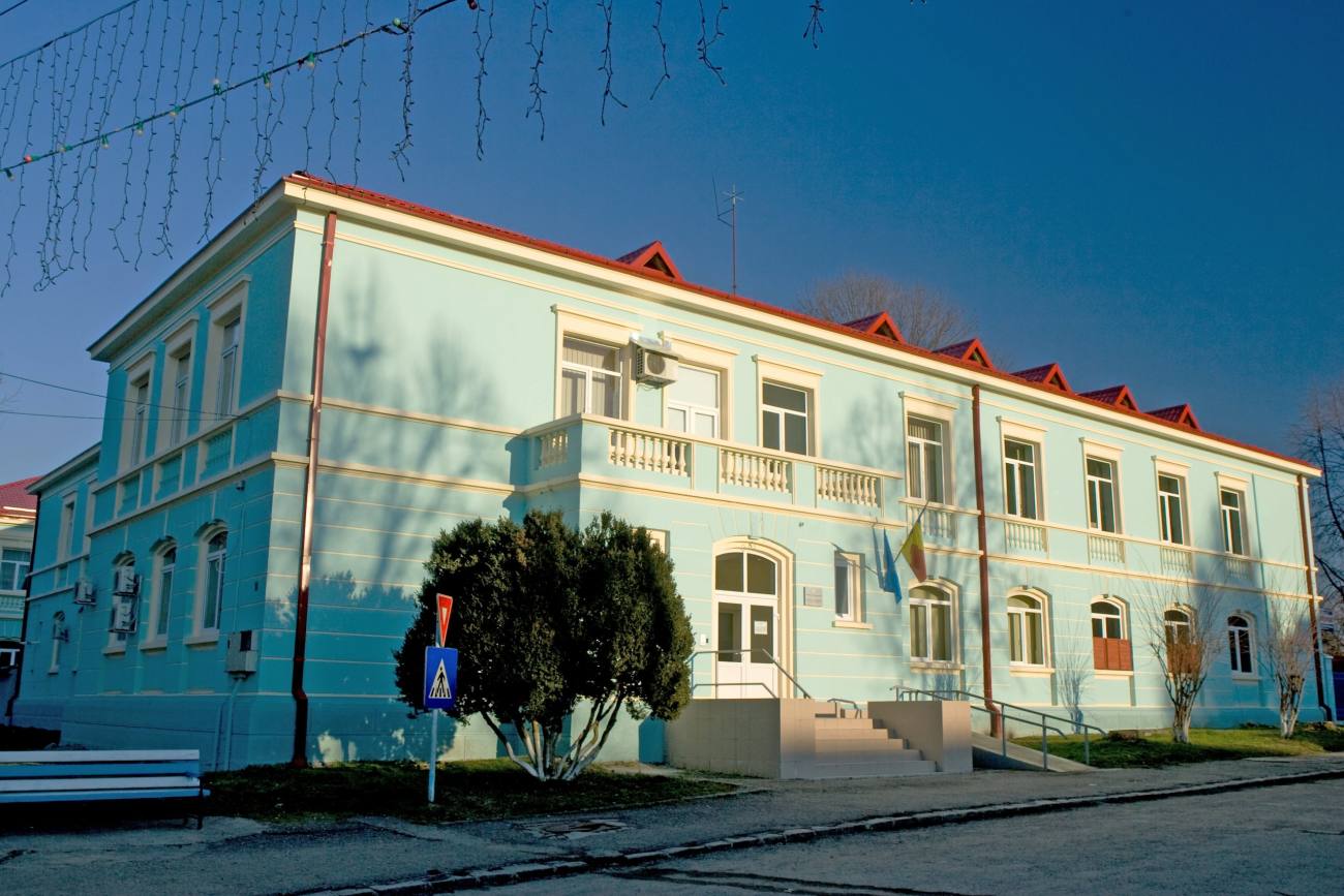 You are currently viewing Patru angajaţi ai Spitalului de Psihiatrie Ştei, Bihor, trimişi în judecată pentru supunere la rele tratamente a bolnavilor