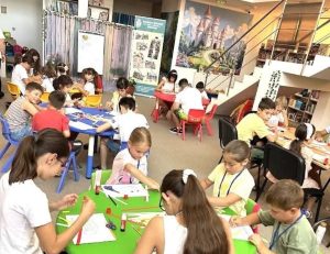 Read more about the article Continuă programul educațional „Vacanţă la bibliotecă”!