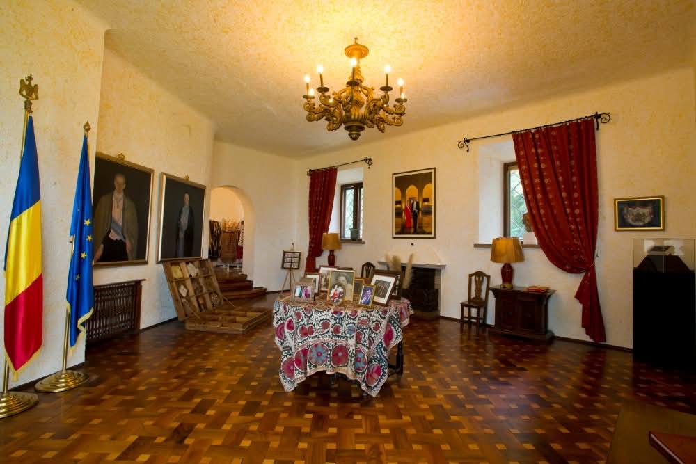 You are currently viewing Expoziția Regală „Palatul Elisabeta”, deschisă vizitatorilor pentru tururi ghidate!