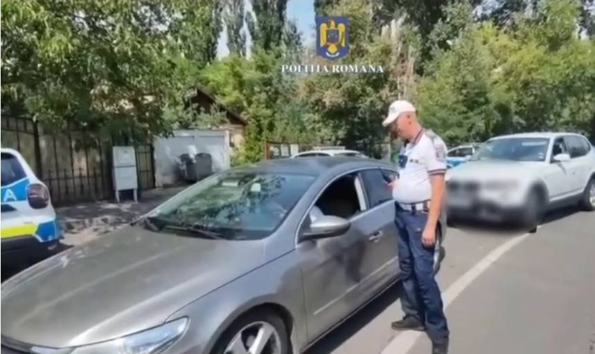 You are currently viewing Razii și verificări ale polițiștilor în municipiul Târgoviște, soldate cu 210 sancțiuni contravenționale!