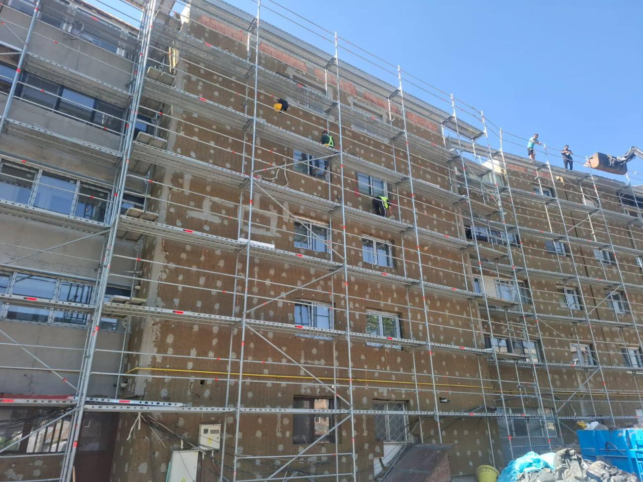 You are currently viewing Aproape 4.000 de apartamente din Târgoviște, incluse în programele de reabilitare termică