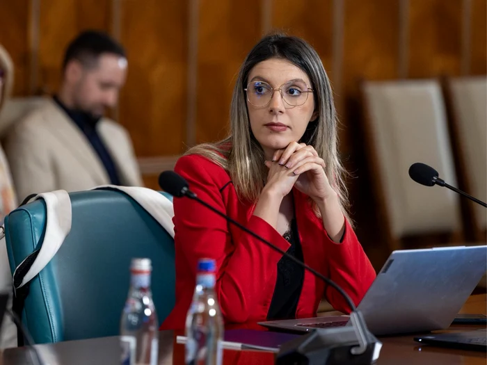 You are currently viewing Diana Buzoianu trimite corpul de control la Apele Române