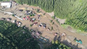 Read more about the article Pompierii dâmbovițeni, în sprijinul colegilor din Suceava și al oamenilor afectați de inundațiile devastatoare