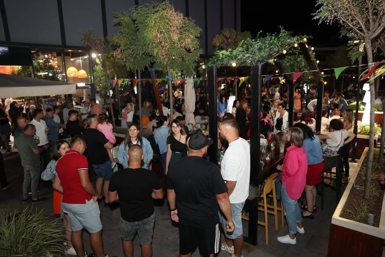 You are currently viewing Dâmbovița Mall sărbătorește 5 ani cu un weekend plin de distracție, muzică și surprize! 