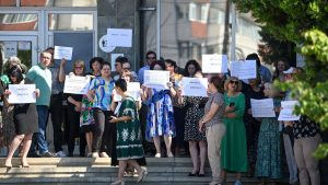 Read more about the article Angajații din primării intră în grevă, începând de azi, pe termen nelimitat