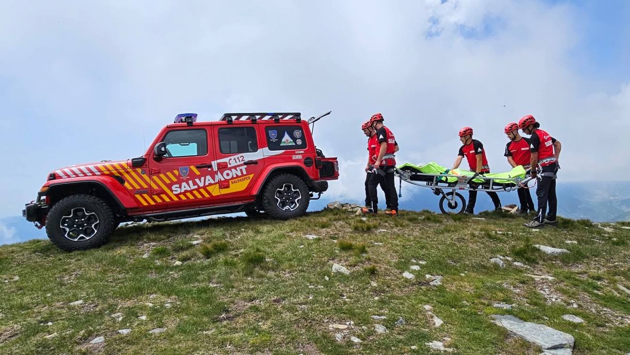 You are currently viewing „Un sistem în pericol” – salvamontiștii dâmbovițeni susțin apelul național privind criza din salvarea montană