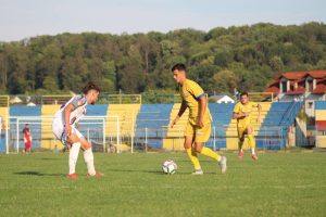 Read more about the article Flacăra Moreni, la prima înfrângere în campionat: 2-3 cu Ștefăneștii de Jos