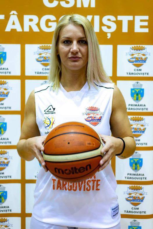 You are currently viewing Baschetbalista Gabriela Irimia a revenit la CSM Târgoviște! „Reîntoarcerea ei ne bucură enorm”