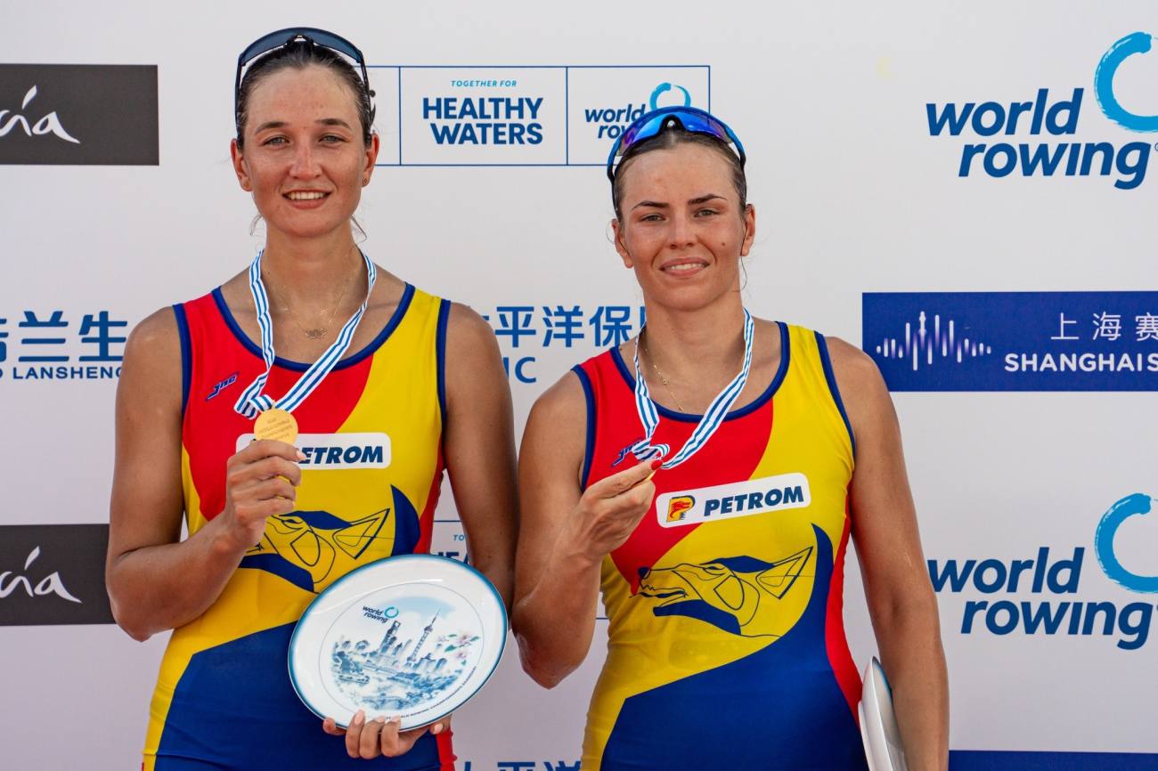 You are currently viewing Aur și argint pentru România, în prima zi de finale la Campionatul Mondial de canotaj de la Shanghai. Simona Radiș și Magdalena Rusu au dominat finala probei de dublu rame feminin