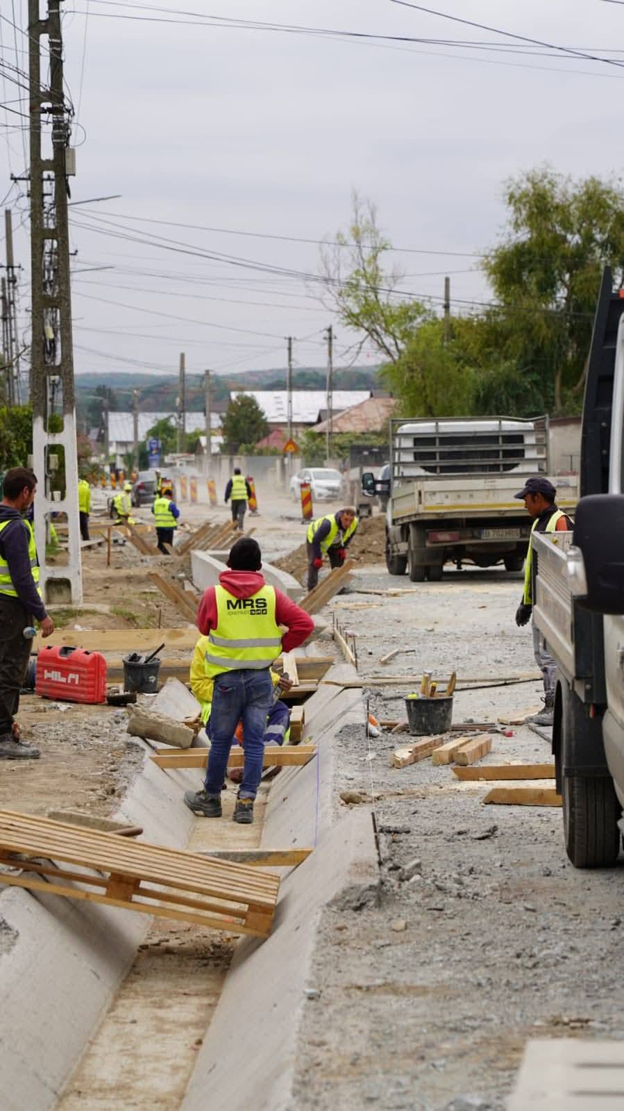You are currently viewing Corneliu Ștefan: au început lucrările pe DJ 712, în localitatea Vulcana-Pandele