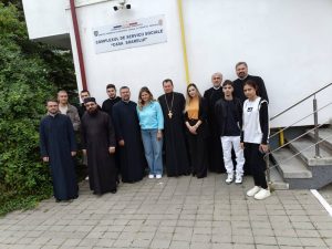 Read more about the article DARURI DIN PARTEA BISERICII PENTRU BENEFICIARII COMPLEXULUI DE SERVICII SOCIALE ,,CASA SOARELUI” DIN TÂRGOVIȘTE