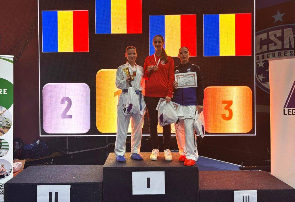 You are currently viewing Doi karateka de la CS Târgoviște, medaliați la turneul internațional „Bucharest Contact Open”. Anastasya Andrei a cucerit medalia de aur