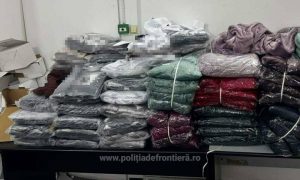 Read more about the article Bunuri contrafăcute în valoare de aproape 900.000 de lei descoperite în autocarele care veneau din Turcia