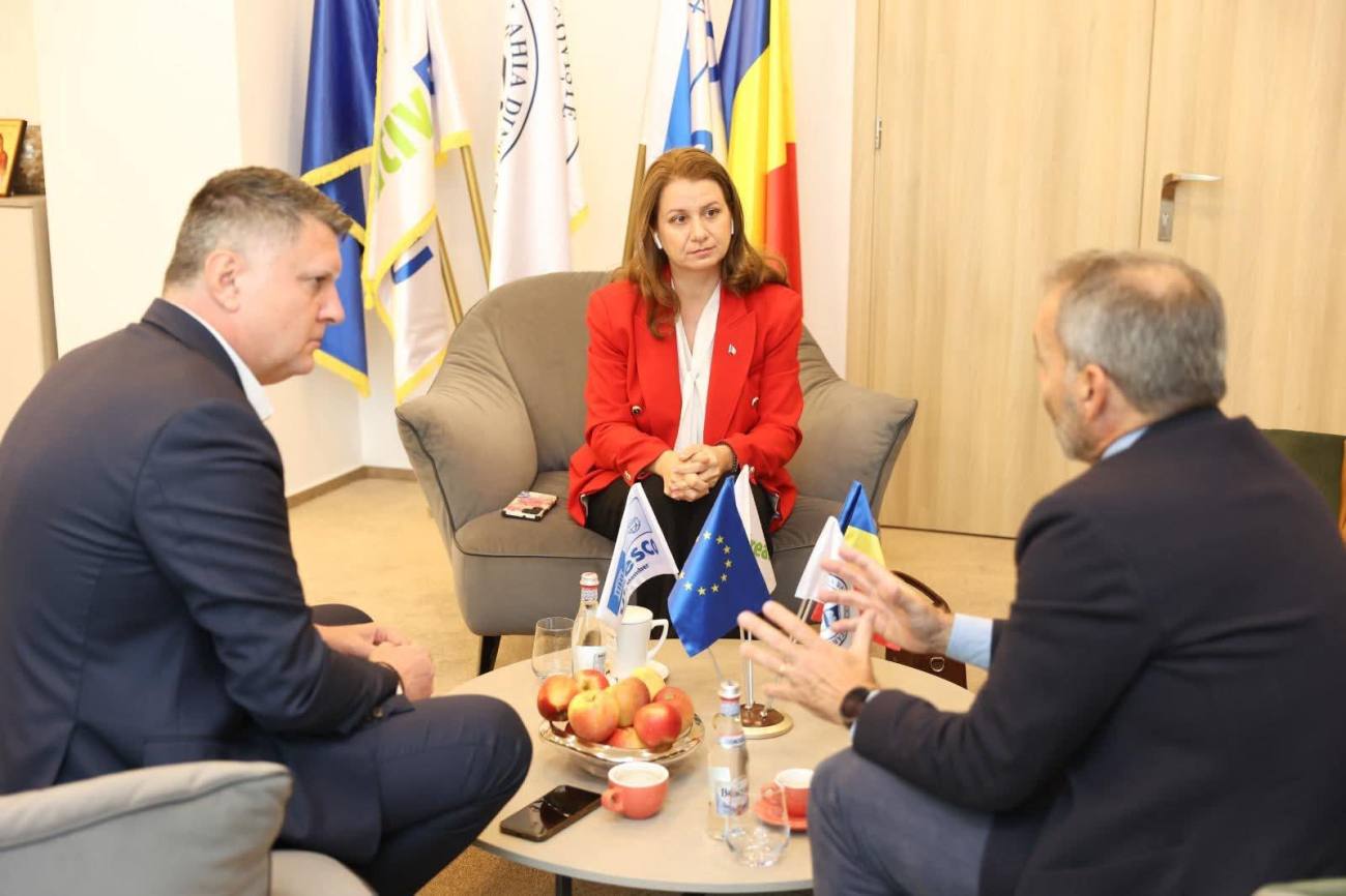 You are currently viewing Ligia Deca, Secretar General al Comisiei Naționale a României pentru UNESCO, prezentă, astăzi, la UVT