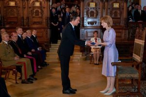 Read more about the article Distincții oferite de Majestatea Sa Custodele Coroanei unor personalități și instituții din România și din Republica Moldova