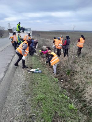 Read more about the article Ionuț Bănică, primarul comunei Corbii Mari: Sunt pornit pe acești ticăloși care aruncă deșeuri din construcții pe raza comunei! Le vom confisca mașinile și vor avea plângeri penale