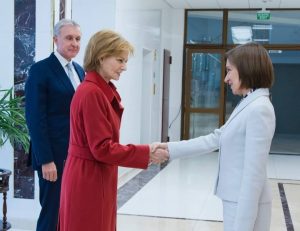 Read more about the article Custodele Coroanei Române se află în vizită în Republica Moldova
